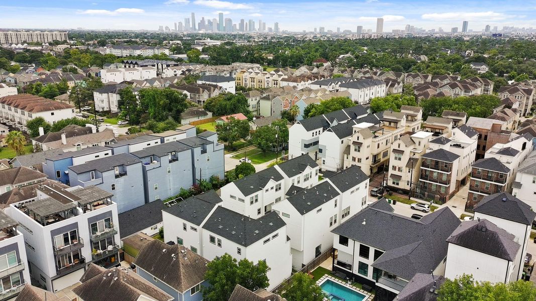 Conveniently located just minutes from Downtown Houston, Shady Acres/The Heights offers easy access to premier shopping, dining, and entertainment. Conveniently located just minutes from Downtown Houston, Shady Acres/The Heights offers easy access to premier shopping, dining, and entertainment.