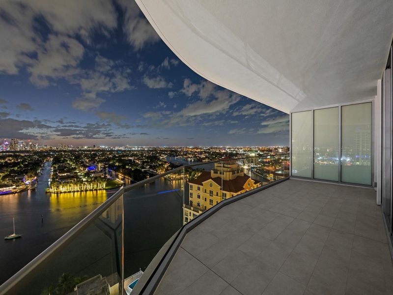 Exterior details and patio area of a home in , Fort Lauderdale (Image 32). Exterior details and patio area of a home in , Fort Lauderdale (Image 32).