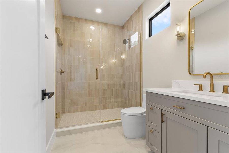 Furnished interior view inside a new home in , Orlando (Image 45).