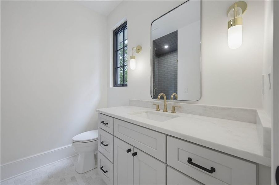 Furnished interior view inside a new home in , Atlanta (Image 91).
