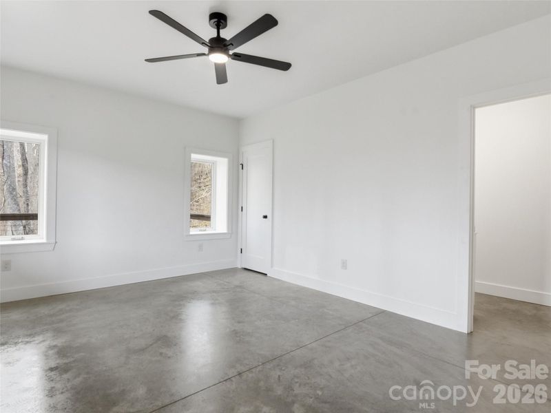 Spacious, unfurnished interior of a new home in , Clyde (Image 24).