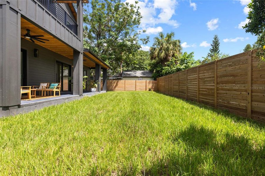 Exterior details and patio area of a home in , Tampa (Image 30).