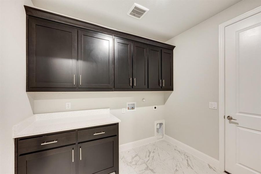 Furnished interior view inside a new home in Hayes Crossing, Midlothian (Image 14).