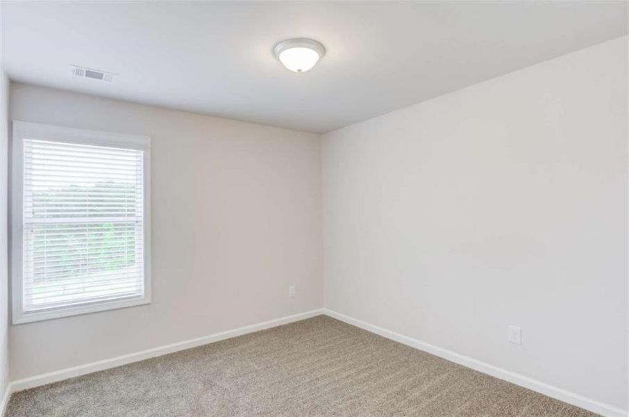 Spacious, unfurnished interior of a new home in , Lula (Image 19).