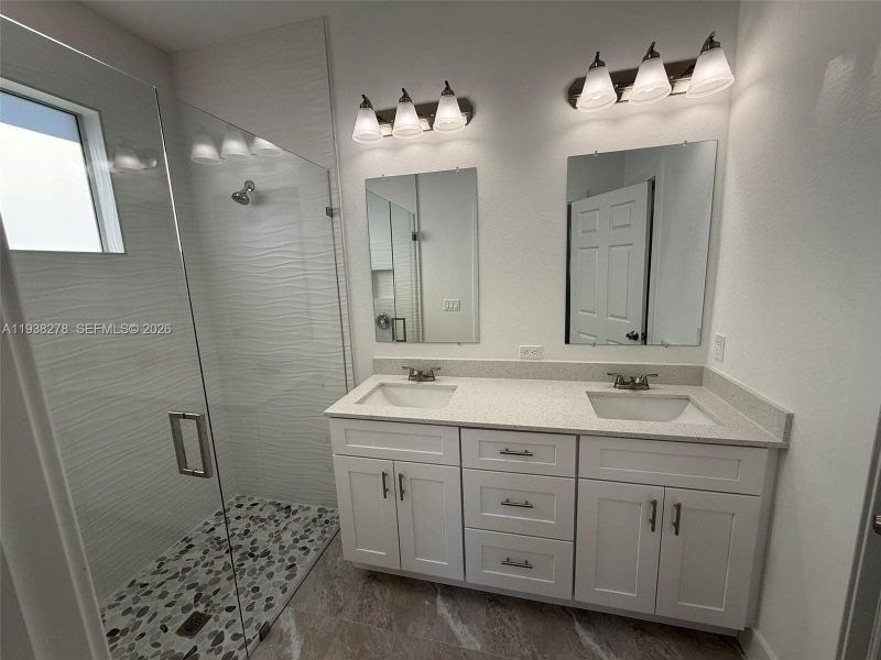 Furnished interior view inside a new home in , Lehigh Acres (Image 6).