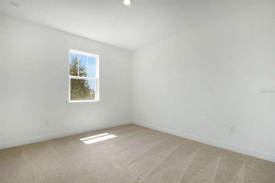 Spacious, unfurnished interior of a new home in Crossroads at Kelly Park, Apopka (Image 31).
