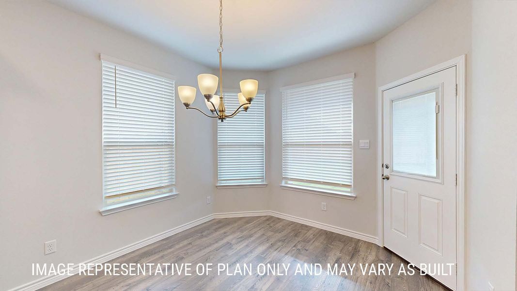 Spacious, unfurnished interior of a new home in Three Creeks - Colt Creek, Belton (Image 14).