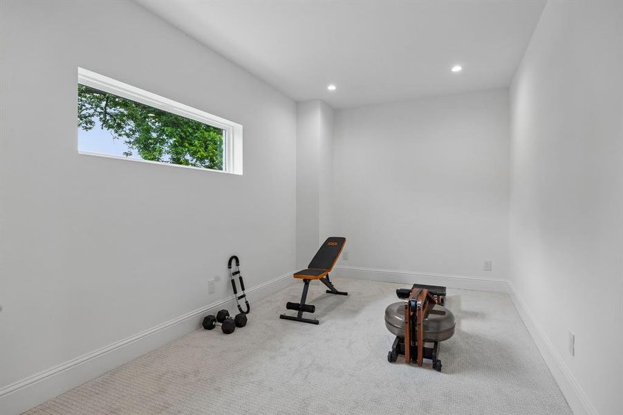 Spacious, unfurnished interior of a new home in , Dallas (Image 23).