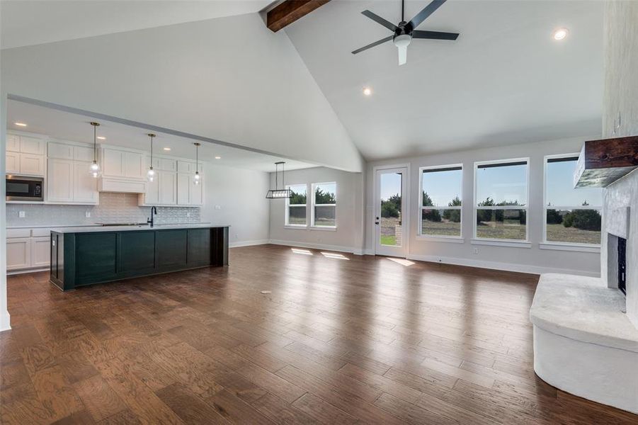 Spacious, unfurnished interior of a new home in , Nevada (Image 21).