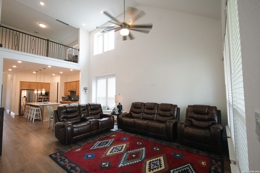 Furnished interior view inside a new home in Davis Ranch, San Antonio (Image 14). Furnished interior view inside a new home in Davis Ranch, San Antonio (Image 14).