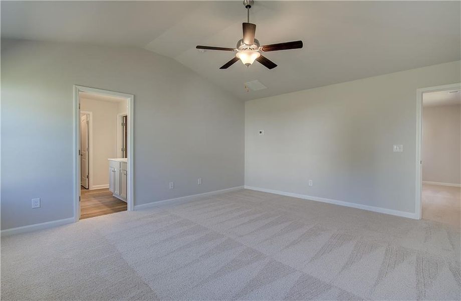 Spacious, unfurnished interior of a new home in Chapel Hill, Newnan (Image 21).