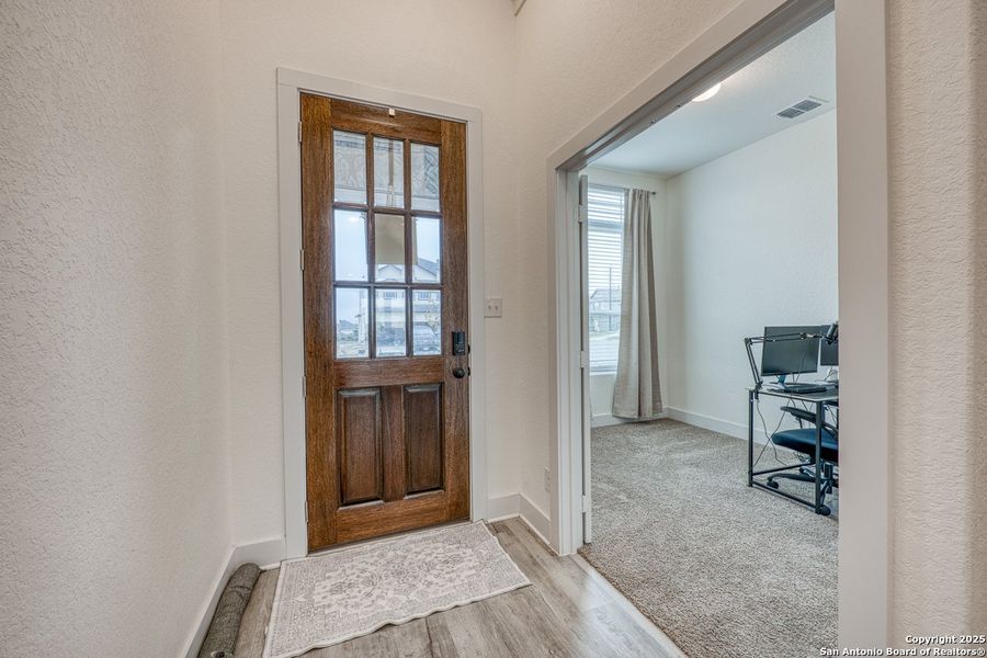 Exterior details and patio area of a home in Hunters Ranch, San Antonio (Image 29). Exterior details and patio area of a home in Hunters Ranch, San Antonio (Image 29).