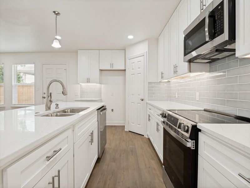 Furnished interior view inside a new home in , Dallas (Image 6).