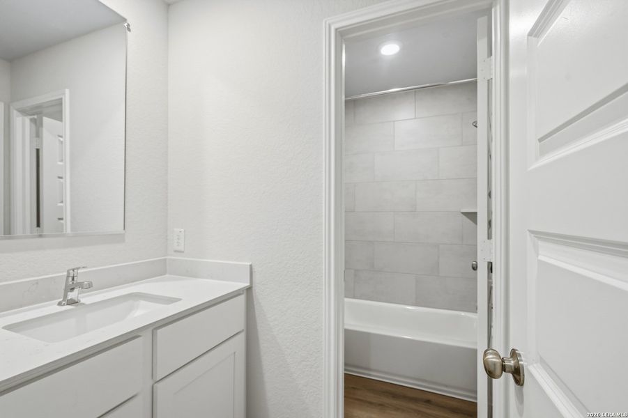 Furnished interior view inside a new home in Cinco Lakes, San Antonio (Image 6).