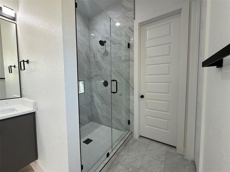 Furnished interior view inside a new home in , Dallas (Image 8).