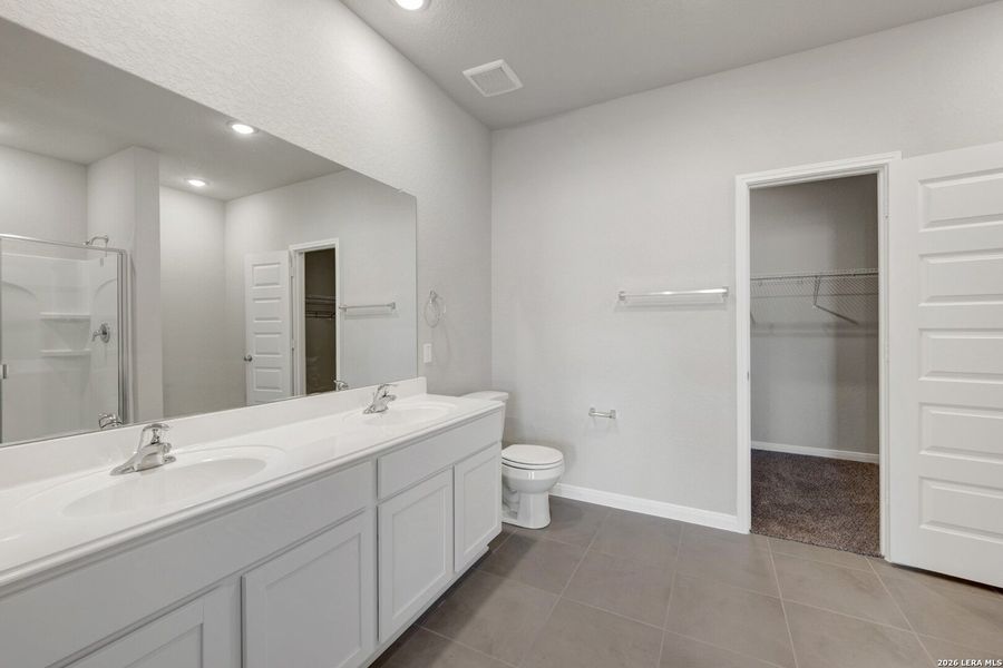 Furnished interior view inside a new home in Paloma Park, Converse (Image 10).