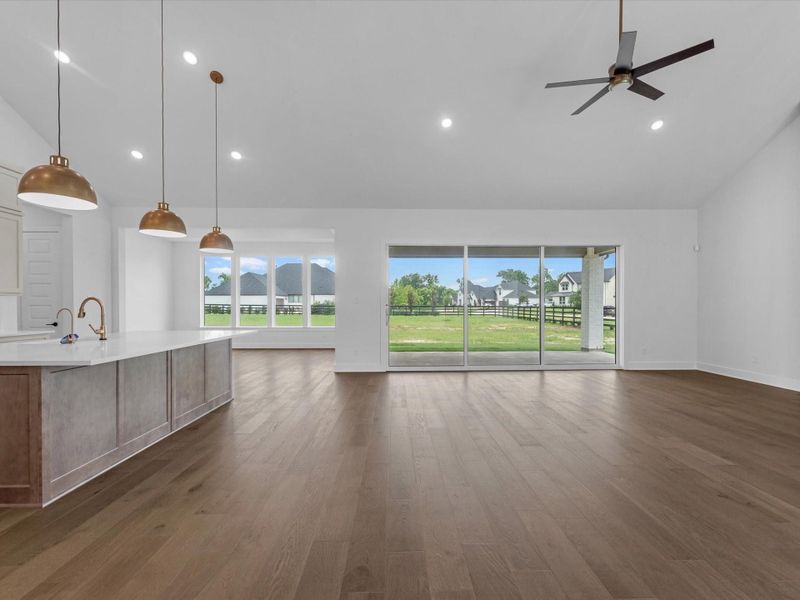 Spacious, unfurnished interior of a new home in The Estates at James Lane, Fulshear (Image 25).