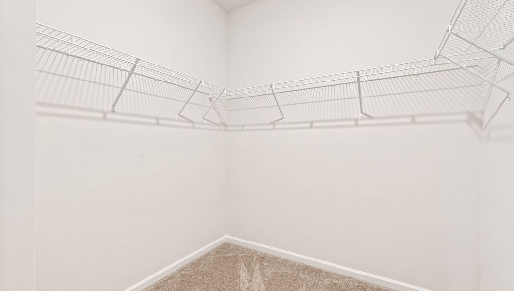 Spacious, unfurnished interior of a new home in Woodglen, Piedmont (Image 23).