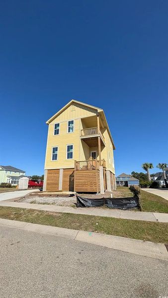Image 15 of a home in Charleston Landing.