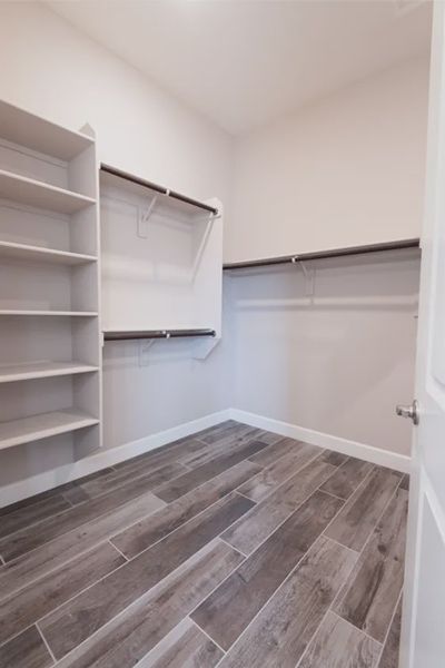 Spacious, unfurnished interior of a new home in Bellero Estates, Queen Creek (Image 22).