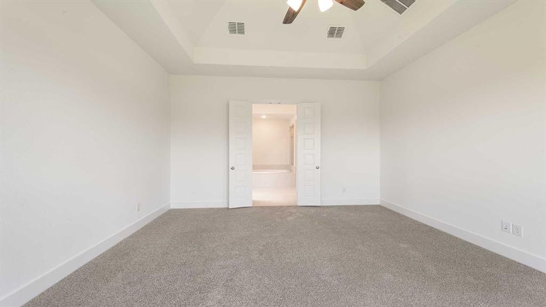 Spacious, unfurnished interior of a new home in Devonshire - Reserve 60', Forney (Image 21). Spacious, unfurnished interior of a new home in Devonshire - Reserve 60', Forney (Image 21).