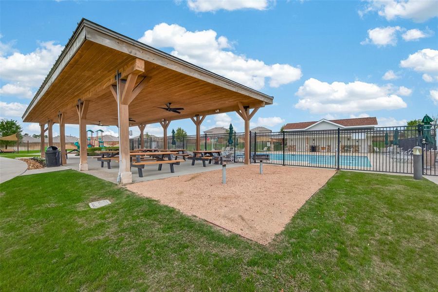 Community amenities in Mill Creek, Magnolia (Image 45).
