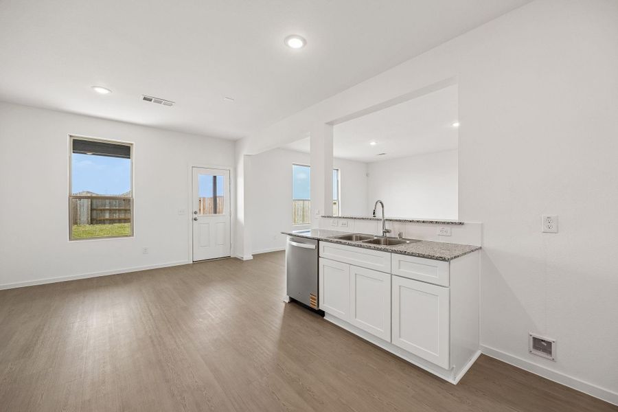 Furnished interior view inside a new home in River Ranch, Dayton (Image 7).