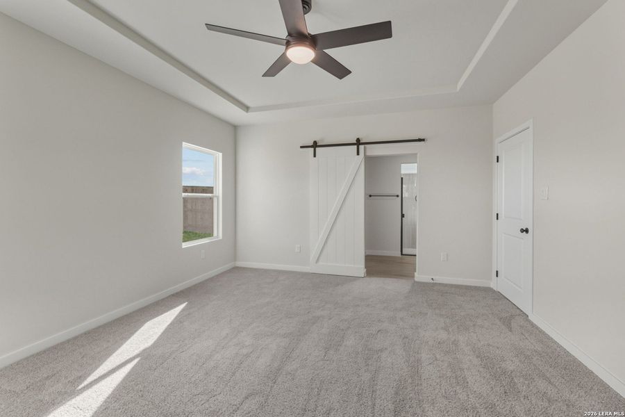 Spacious, unfurnished interior of a new home in Veranda Signature, San Antonio (Image 5).