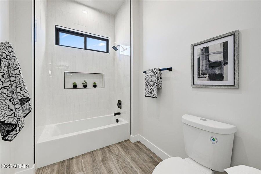 19-Full Bathroom 19-Full Bathroom