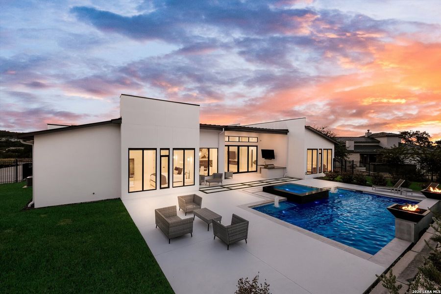 Exterior details and patio area of a home in , San Antonio (Image 44).
