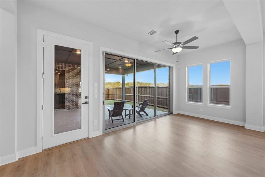 Spacious, unfurnished interior of a new home in Elements at Viridian - Traditional Series, Arlington (Image 29).