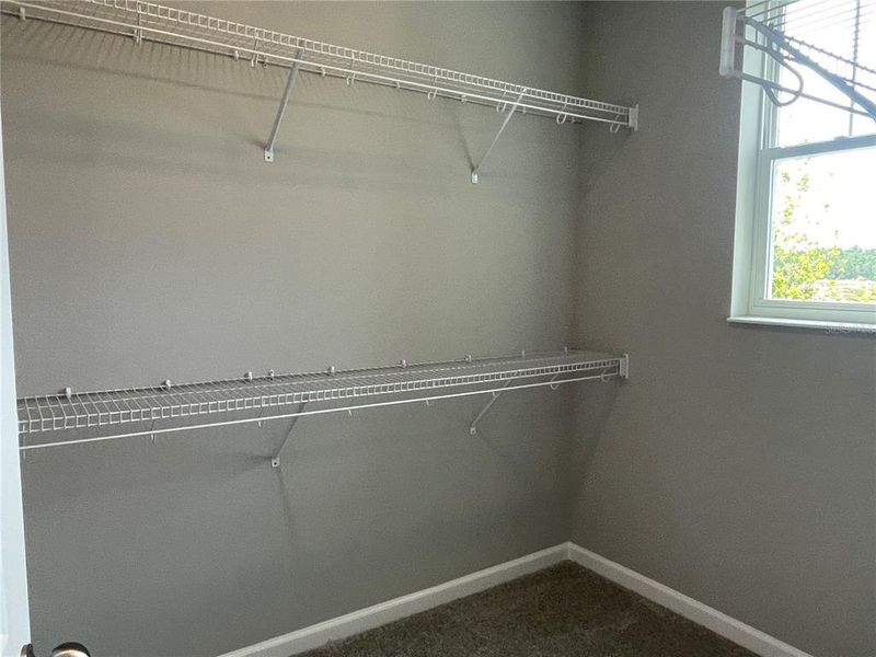 Spacious, unfurnished interior of a new home in Center Lake on the Park, St. Cloud (Image 56).