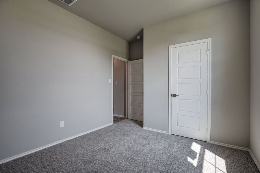 Representative unfurnished interior of a home built from the The Asheville I by Davidson Homes LLC in Bricewood, San Antonio (Image 22).