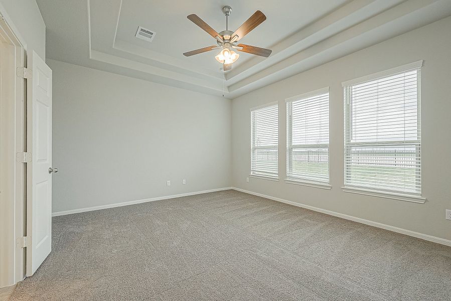 Representative unfurnished interior of a home built from the Floor Plan 2050 by Colina Homes in Grand Magnolia, Magnolia (Image 34).