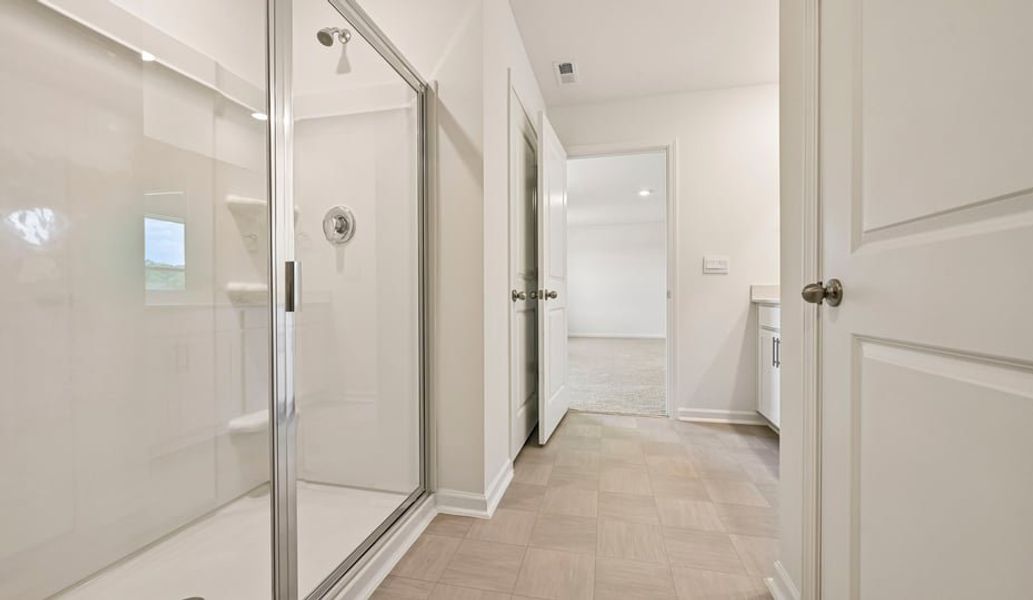 Spacious, unfurnished interior of a new home in Shahbain Reserve, Raeford (Image 36). Spacious, unfurnished interior of a new home in Shahbain Reserve, Raeford (Image 36).