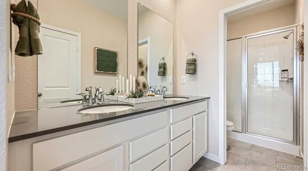 Owner's Suite Bath - Model Photo Owner's Suite Bath - Model Photo