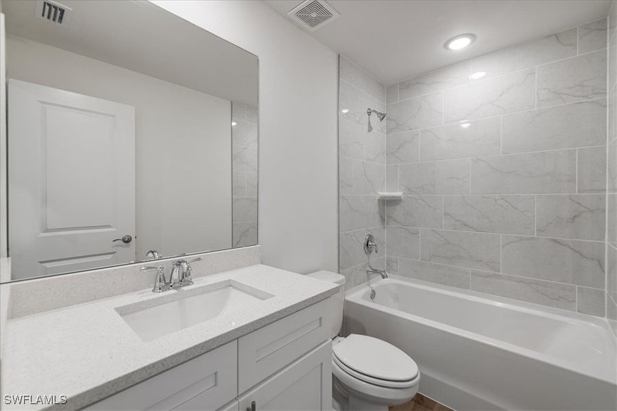 Furnished interior view inside a new home in Cape Coral, Cape Coral (Image 13).