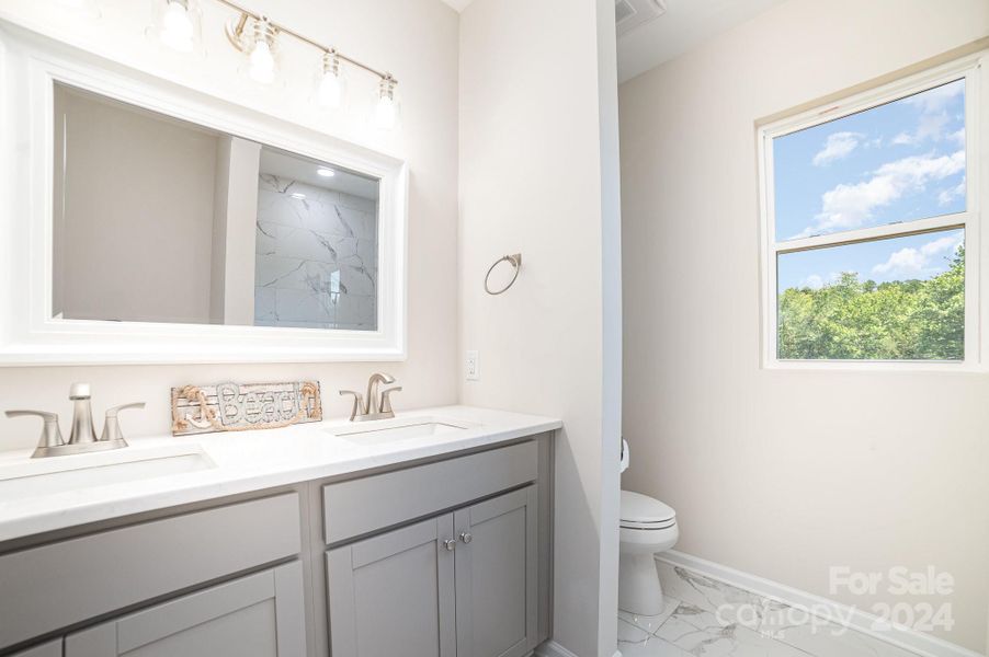 Hallway Bathroom - Upstairs