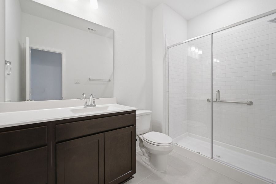 Furnished interior view inside a new home in Westridge, McKinney (Image 16).