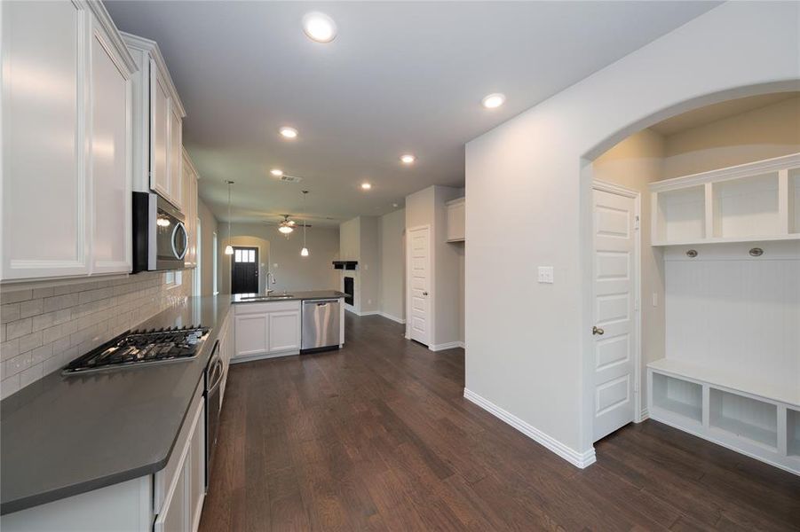 Beazer Homes Wildflower Ranch Salado Floorplan. This is not a photo of the actual home, but is a photo of the Salado floorplan. Beazer Homes Wildflower Ranch Salado Floorplan. This is not a photo of the actual home, but is a photo of the Salado floorplan.