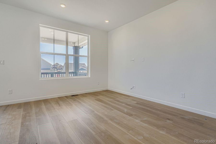 Spacious, unfurnished interior of a new home in Independence: The Pioneer Collection, Elizabeth (Image 8).