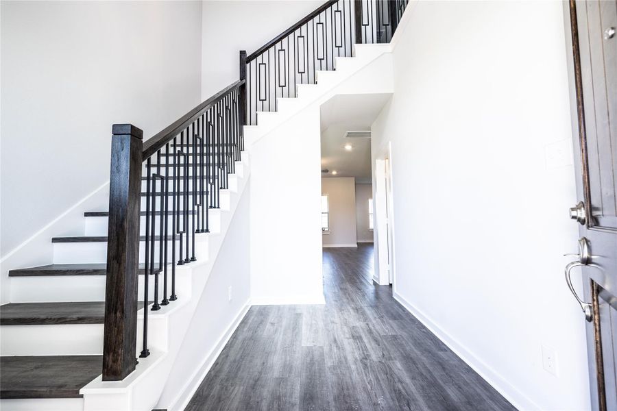 Spacious, unfurnished interior of a new home in Glendale Lakes, Arcola (Image 24). Spacious, unfurnished interior of a new home in Glendale Lakes, Arcola (Image 24).