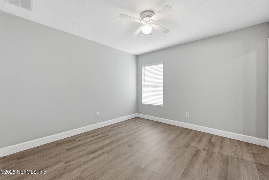 Spacious, unfurnished interior of a new home in , Jacksonville (Image 24).