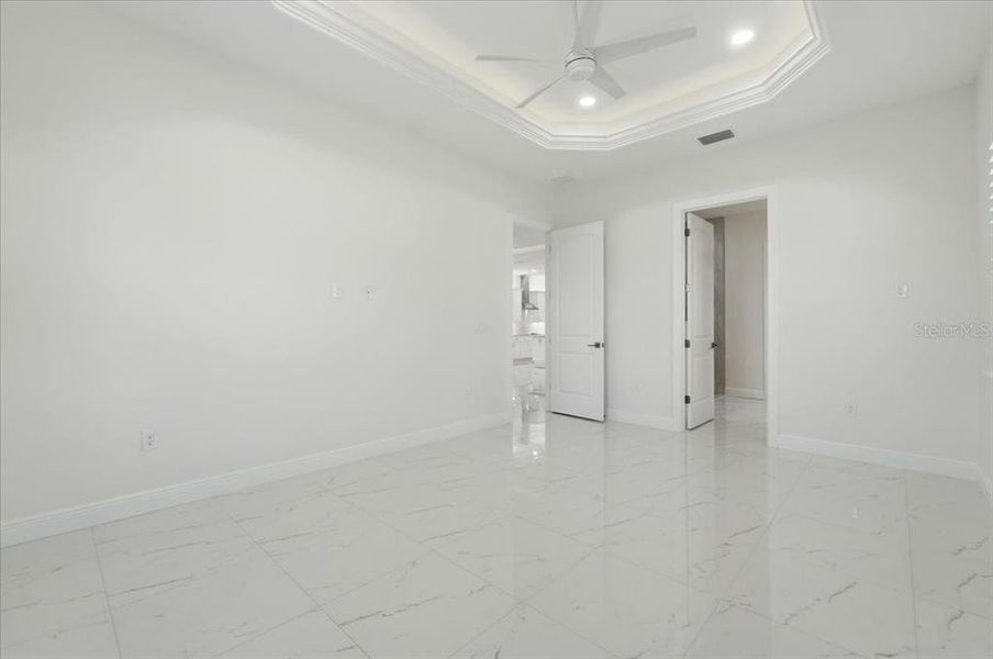 Spacious, unfurnished interior of a new home in , Polk City (Image 27).