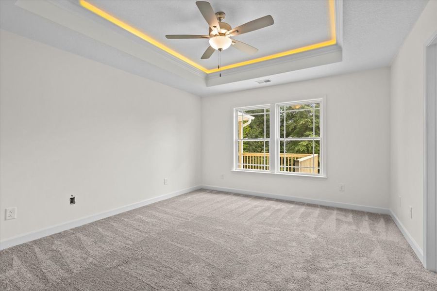 Representative unfurnished interior of a home built from the Drayton by Enchanted Homes in Ballentine Ridge, Lyman (Image 10).