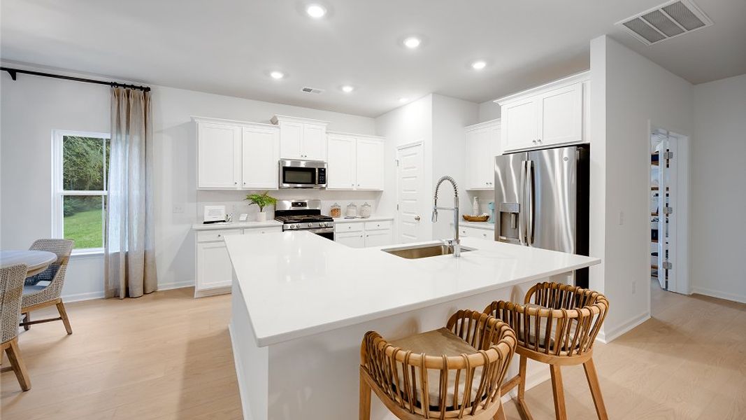 1767 Litchfield II Kitchen 3of3 F1 Base3 1767 Litchfield II Kitchen 3of3 F1 Base3