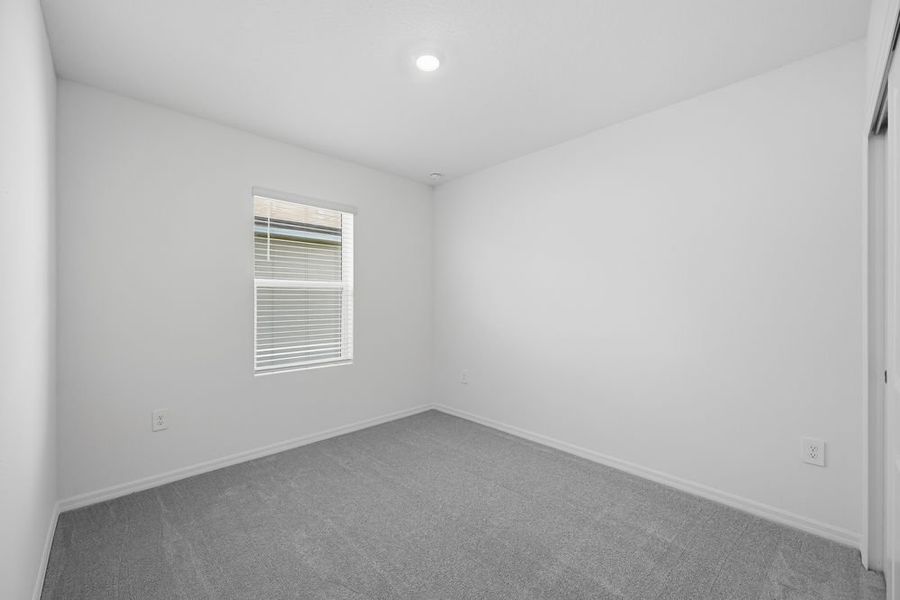 Spacious, unfurnished interior of a new home in Palm Wind, Hudson (Image 14).