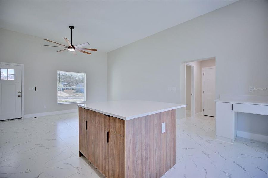 Spacious, unfurnished interior of a new home in , Avon Park (Image 23).