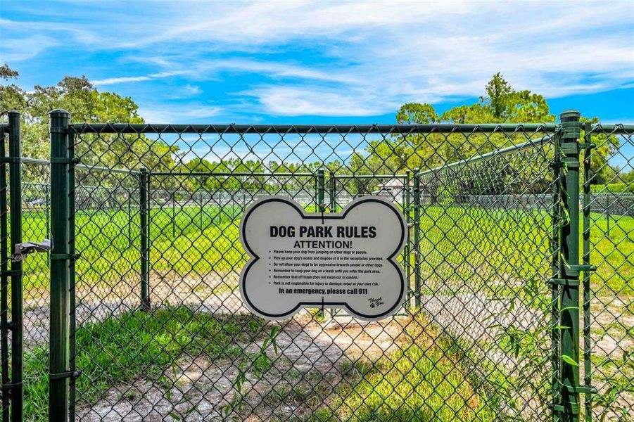 Community amenities in , Weeki Wachee (Image 52).