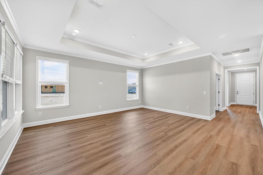 Spacious, unfurnished interior of a new home in Del Webb Charleston at Nexton, Summerville (Image 13).